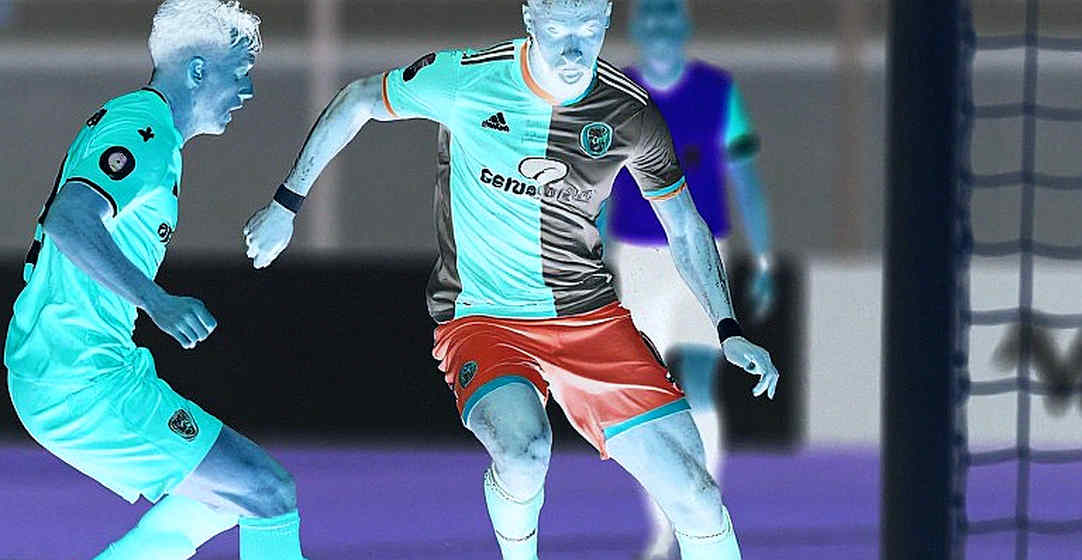 A Fracture in the Gloves: Josh Inglis's Finger, Carey's Hands and the Uncertainty Before 9 October