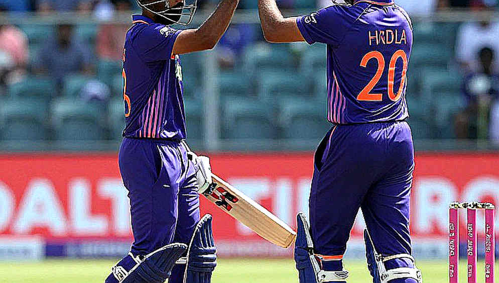 যে মাঠে রেকর্ড থাকে না, সেখানে কী থাকে